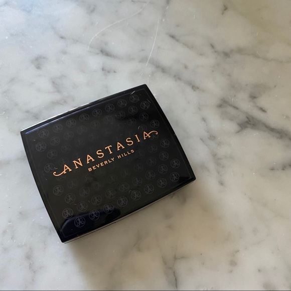 Anastasia Beverly Hills Other - ABH Bronzer